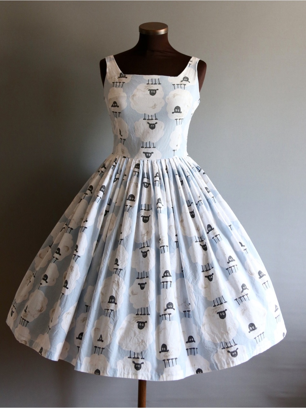 Custom one of a kind Vintage style 1950s novelty print cotton day dress